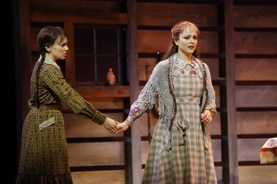 Kara Lindsay as Laura Ingalls and Alessa Neeck as Mary Ingalls Photo